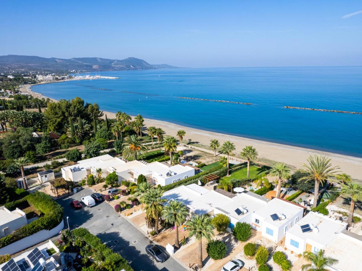 Ferienhaus Kyma I - Beachfront At Latsi